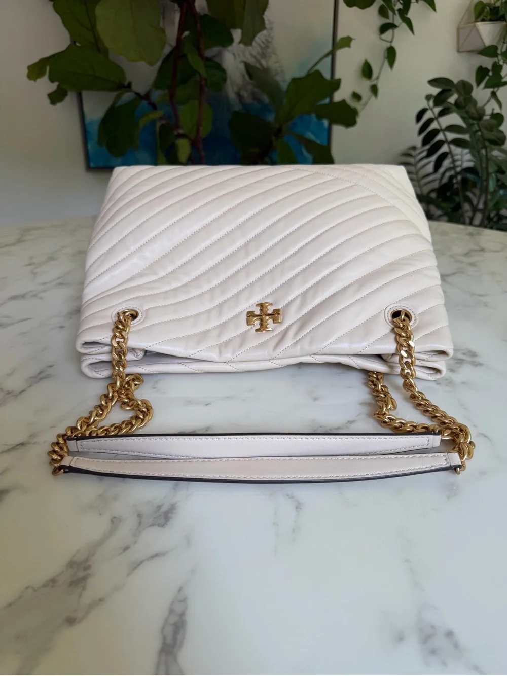 Tory Burch excellent she